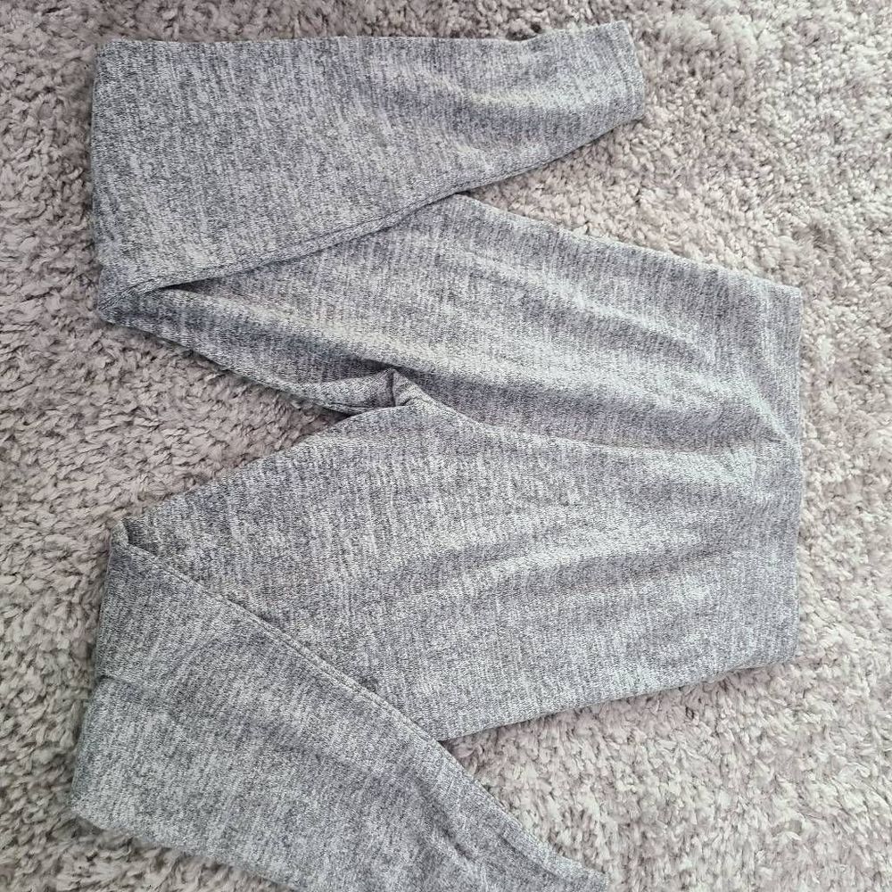 Simple soft grey leggings - Picture 2 of 4